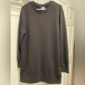 Men’s long sleeve shirt. Size L long.